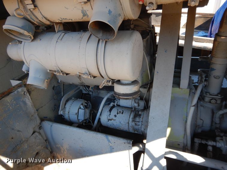 image for item GG9471 Ingersoll Rand 100  air compressor