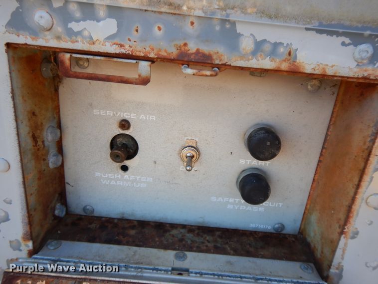 image for item GG9471 Ingersoll Rand 100  air compressor