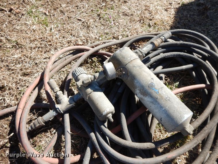 image for item GG9471 Ingersoll Rand 100  air compressor