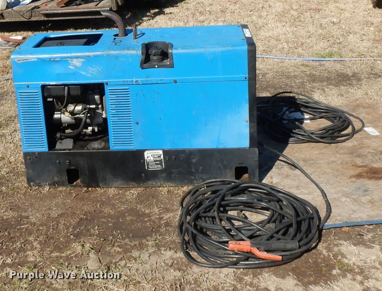 image for item GG9472 Miller Bobcat 225 welder