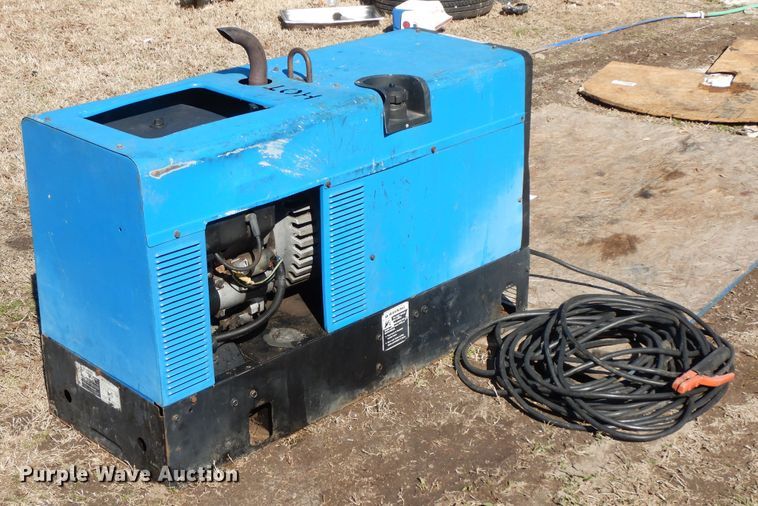 image for item GG9472 Miller Bobcat 225 welder