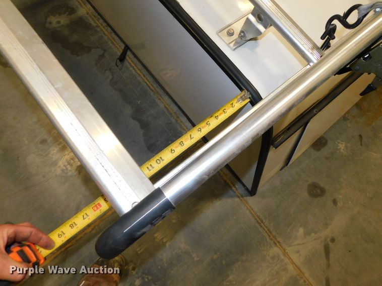 image for item GQ9962 Automotive accessories