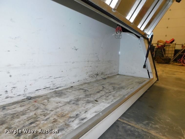 image for item GQ9962 Automotive accessories