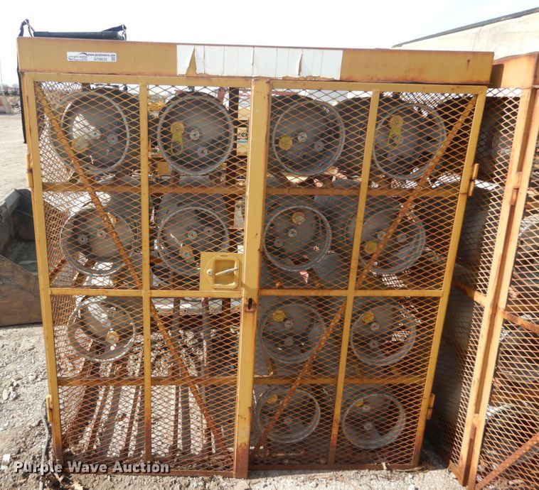 image for item GT9633 (13) propane tanks