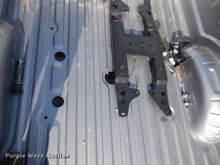 image for item GT9635 2020 Ford F350 pickup truck bed