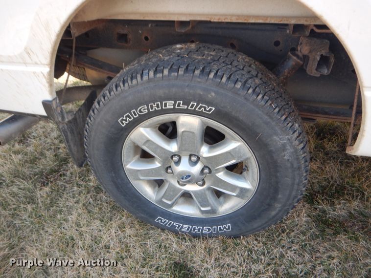 image for item GT9642 2013 Ford F150 XLT  SuperCab pickup truck