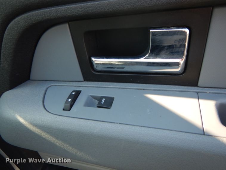 image for item GT9643 2012 Ford F150 XLT  SuperCab pickup truck