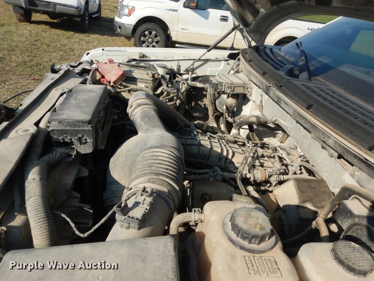 image for item GT9646 2012 Ford F150 XLT  SuperCrew pickup truck