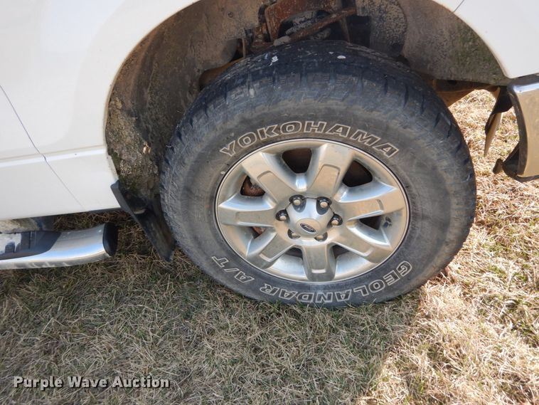 image for item GT9646 2012 Ford F150 XLT  SuperCrew pickup truck