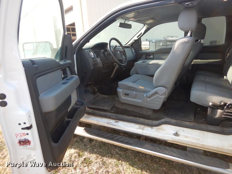 image for item GT9648 2013 Ford F150 XLT  SuperCab pickup truck