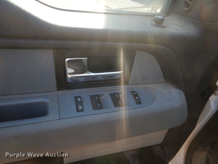 image for item GT9648 2013 Ford F150 XLT  SuperCab pickup truck