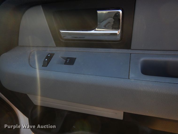 image for item GT9648 2013 Ford F150 XLT  SuperCab pickup truck