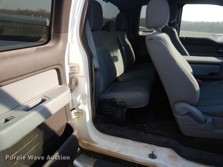 image for item GT9648 2013 Ford F150 XLT  SuperCab pickup truck