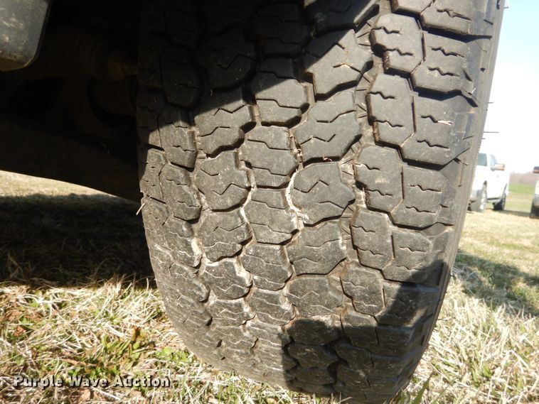 image for item GT9648 2013 Ford F150 XLT  SuperCab pickup truck