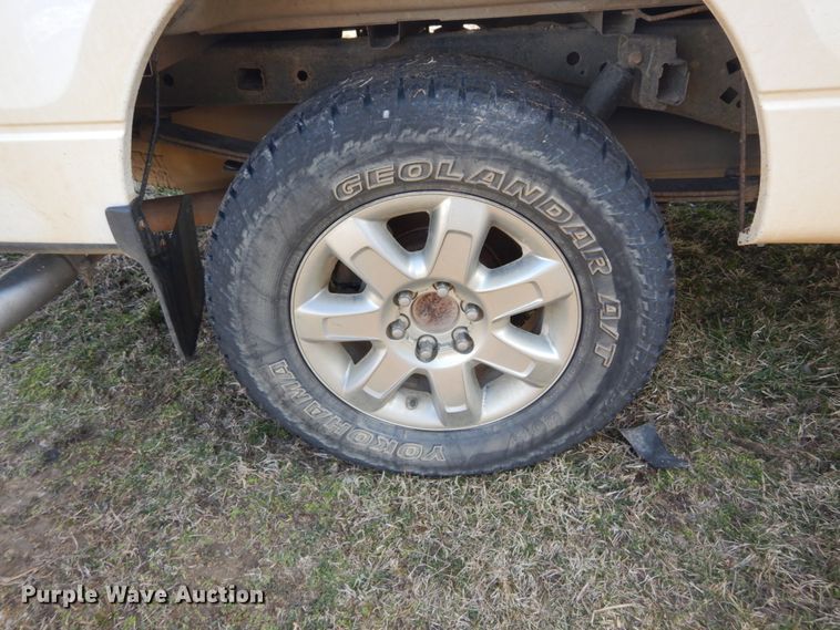 image for item GT9648 2013 Ford F150 XLT  SuperCab pickup truck