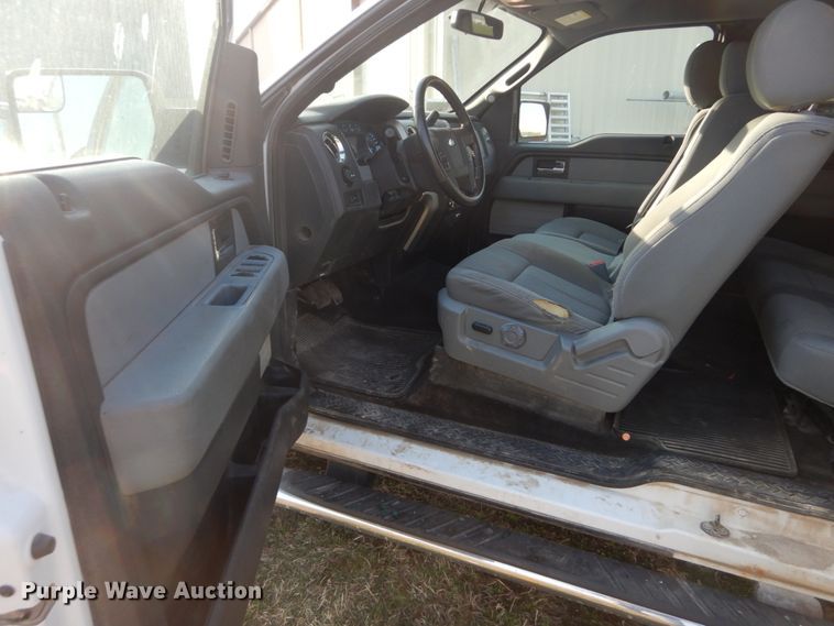 image for item GT9649 2013 Ford F150 XLT  SuperCab pickup truck