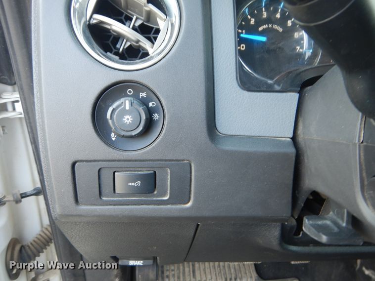 image for item GT9650 2014 Ford F150 XLT  SuperCab pickup truck