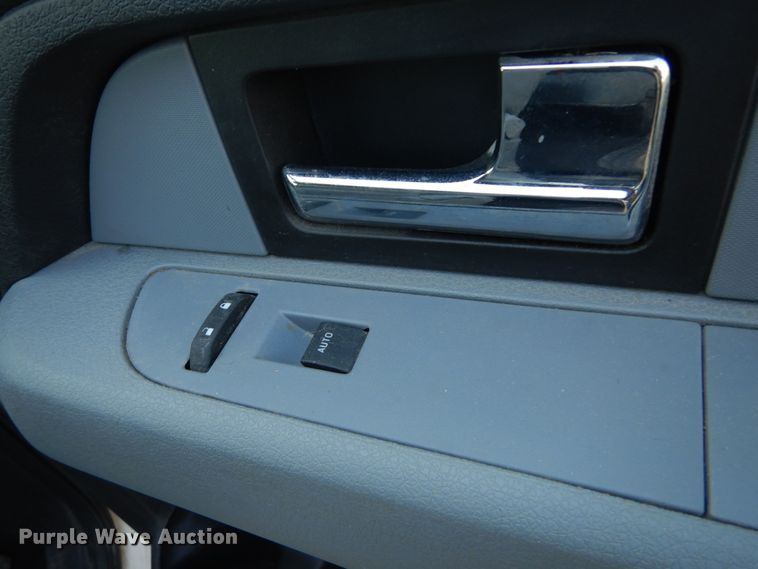 image for item GT9650 2014 Ford F150 XLT  SuperCab pickup truck