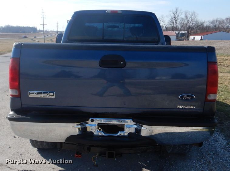 image for item GT9655 2005 Ford F250 Super Duty XLT  SuperCab pickup truck
