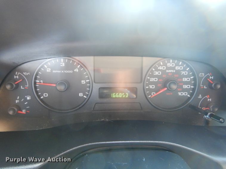 image for item GT9655 2005 Ford F250 Super Duty XLT  SuperCab pickup truck