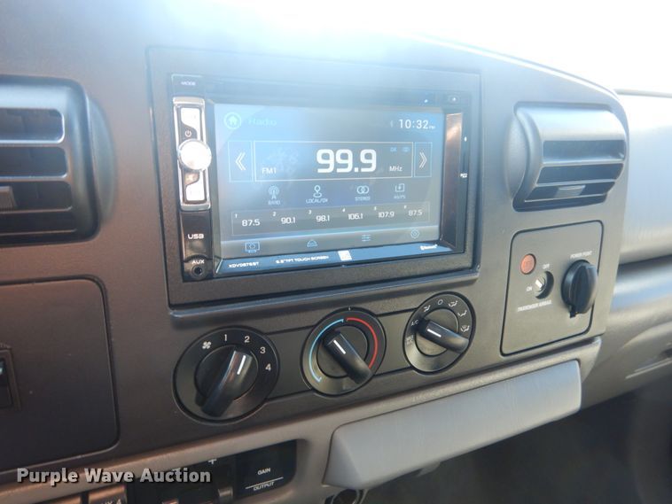 image for item GT9655 2005 Ford F250 Super Duty XLT  SuperCab pickup truck