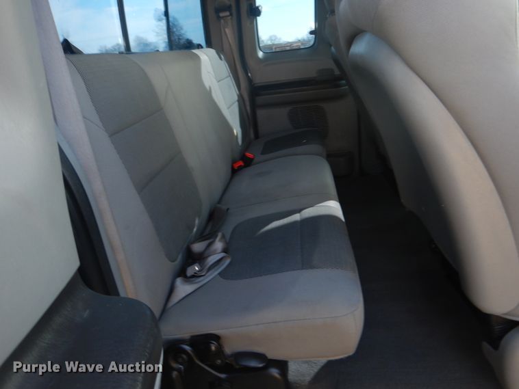 image for item GT9655 2005 Ford F250 Super Duty XLT  SuperCab pickup truck