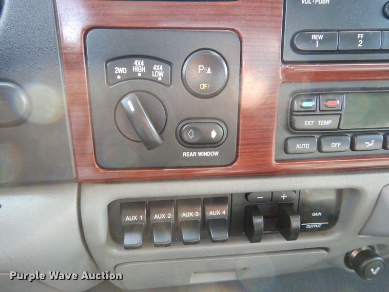 image for item GT9658 2006 Ford F250 Super Duty Lariat  SuperCab pickup truck