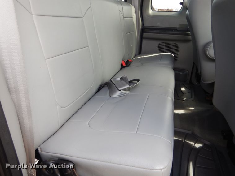 image for item GT9658 2006 Ford F250 Super Duty Lariat  SuperCab pickup truck