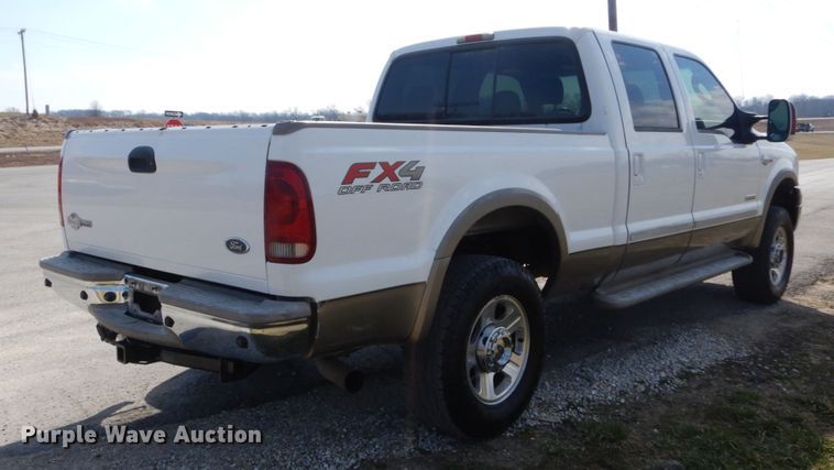 image for item GT9663 2005 Ford F250 Super Duty King Ranch Lariat  Crew Cab pickup truck