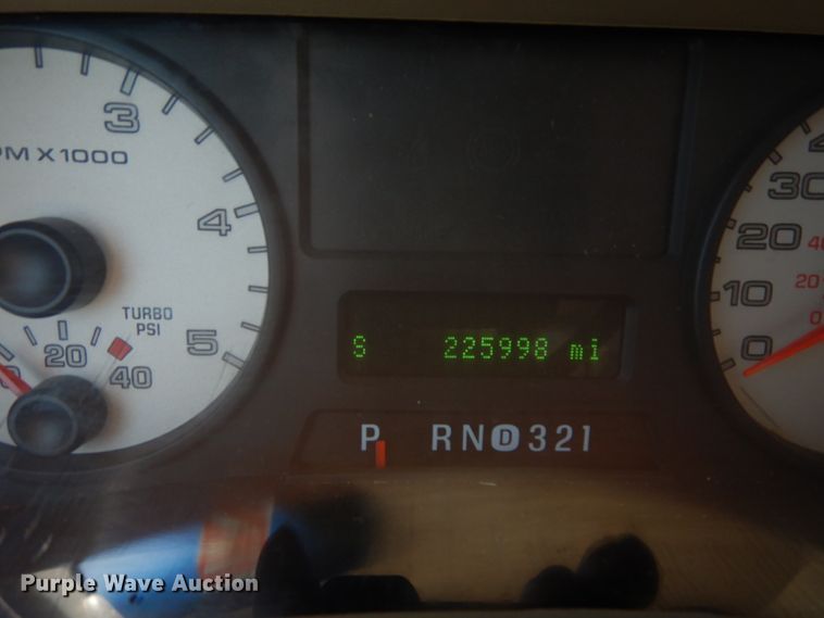 image for item GT9663 2005 Ford F250 Super Duty King Ranch Lariat  Crew Cab pickup truck