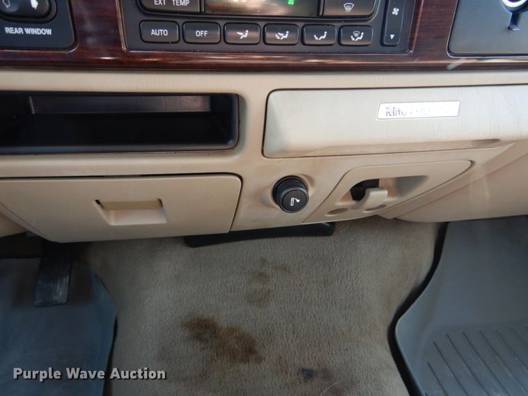 image for item GT9663 2005 Ford F250 Super Duty King Ranch Lariat  Crew Cab pickup truck