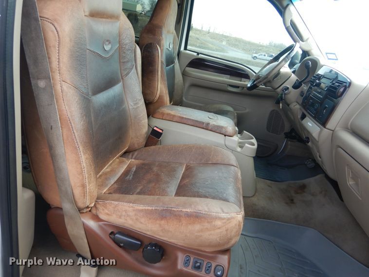 image for item GT9663 2005 Ford F250 Super Duty King Ranch Lariat  Crew Cab pickup truck