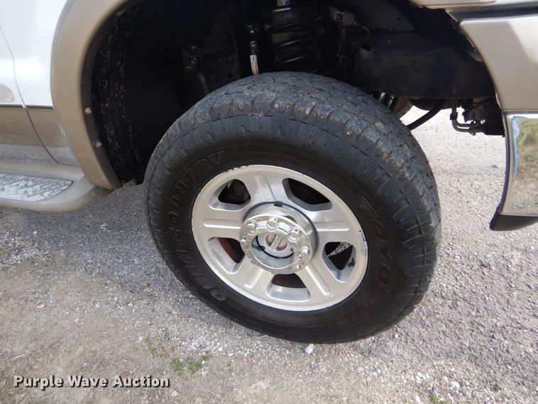 image for item GT9663 2005 Ford F250 Super Duty King Ranch Lariat  Crew Cab pickup truck