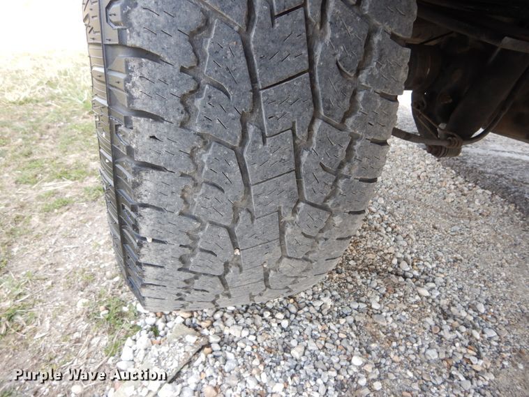 image for item GT9663 2005 Ford F250 Super Duty King Ranch Lariat  Crew Cab pickup truck