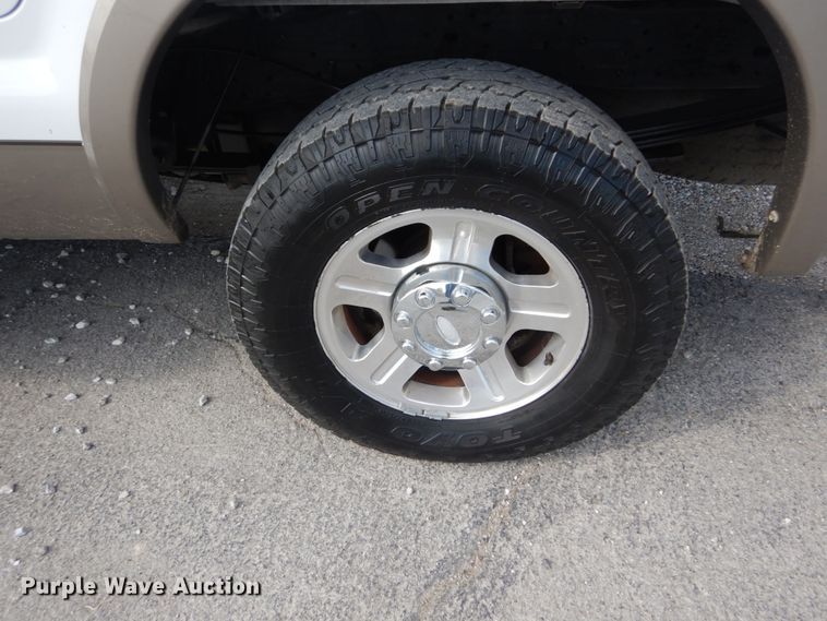 image for item GT9663 2005 Ford F250 Super Duty King Ranch Lariat  Crew Cab pickup truck