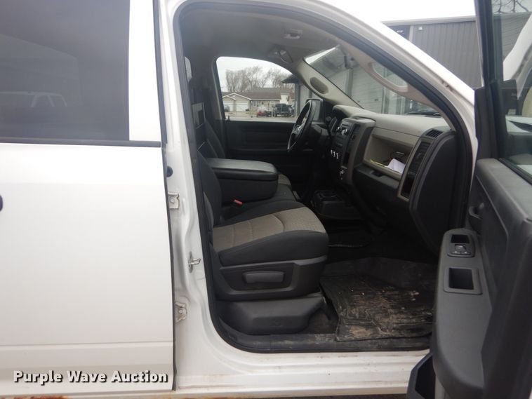 image for item GT9689 2011 Dodge Ram 1500  Quad Cab pickup truck