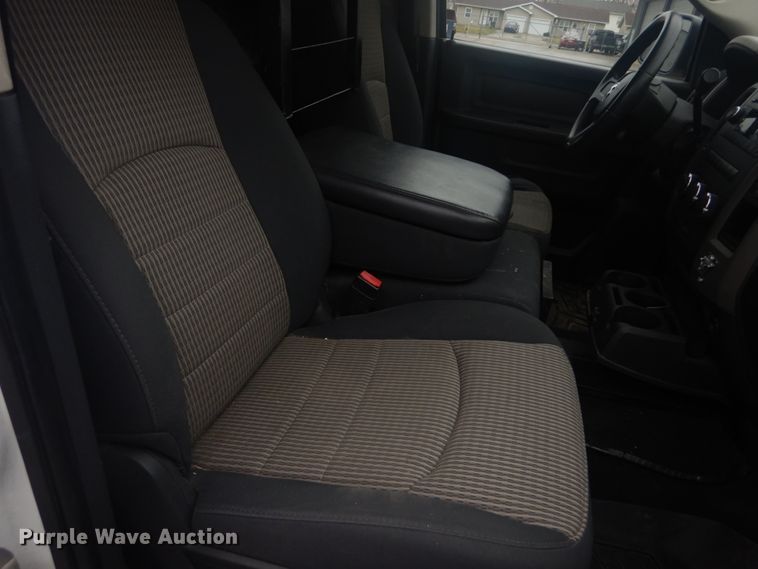 image for item GT9689 2011 Dodge Ram 1500  Quad Cab pickup truck