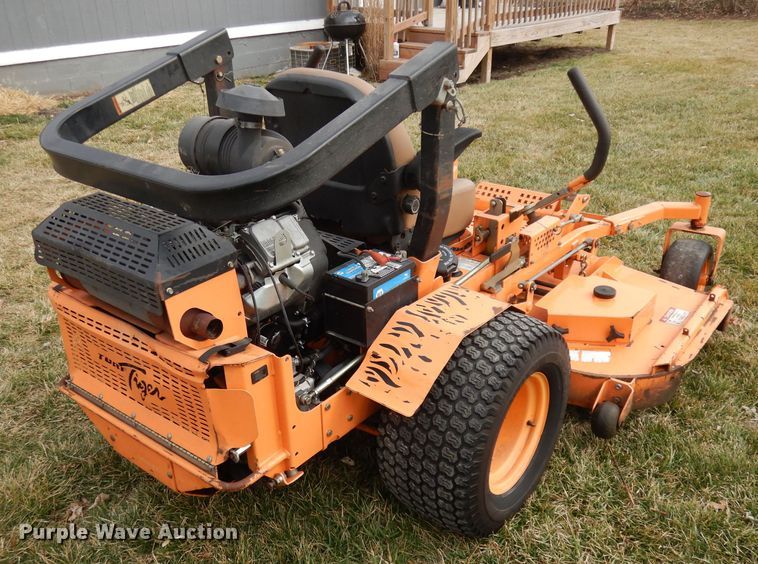 image for item HD9735 Scag turf tiger STT72V-35BVAC  ZTR mower