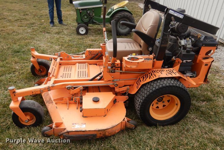 image for item HD9735 Scag turf tiger STT72V-35BVAC  ZTR mower