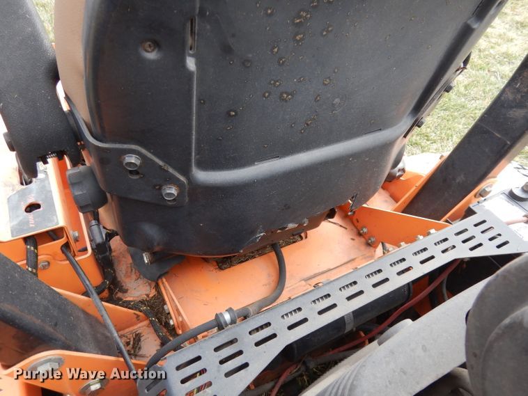 image for item HD9735 Scag turf tiger STT72V-35BVAC  ZTR mower