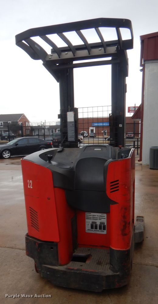 image for item HG9964 Raymond 740 DR32TT  forklift