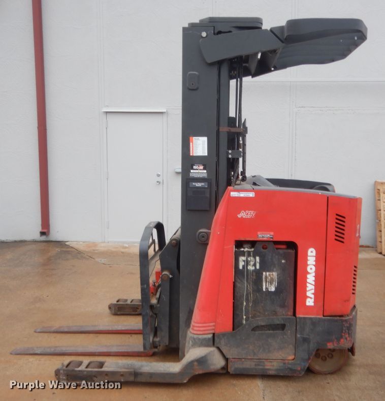 image for item HG9964 Raymond 740 DR32TT  forklift