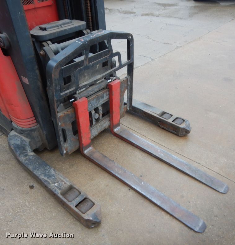 image for item HG9964 Raymond 740 DR32TT  forklift