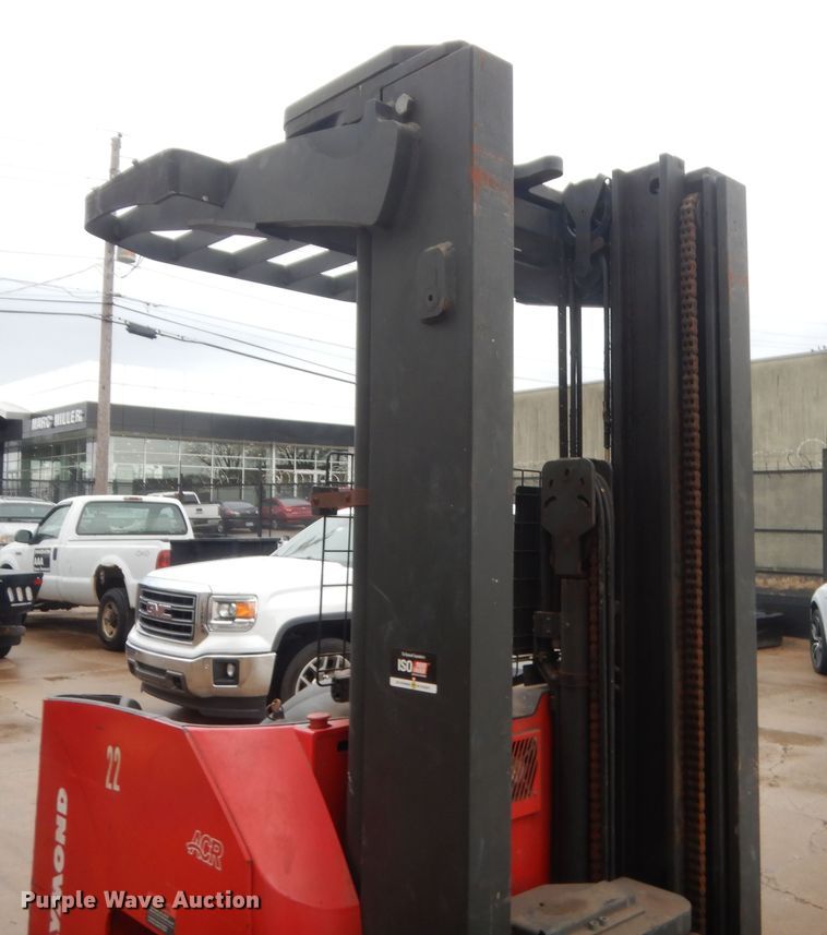 image for item HG9964 Raymond 740 DR32TT  forklift