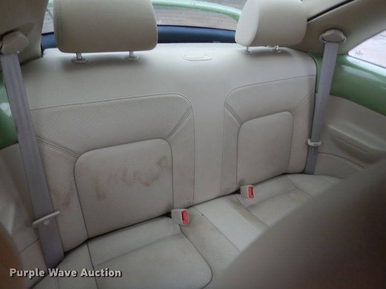 image for item HG9965 2005 Volkswagen Beetle