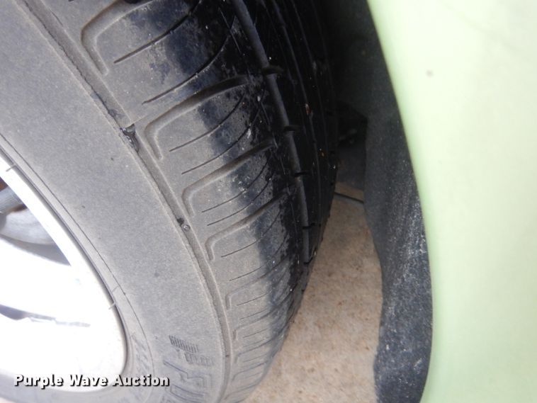 image for item HG9965 2005 Volkswagen Beetle