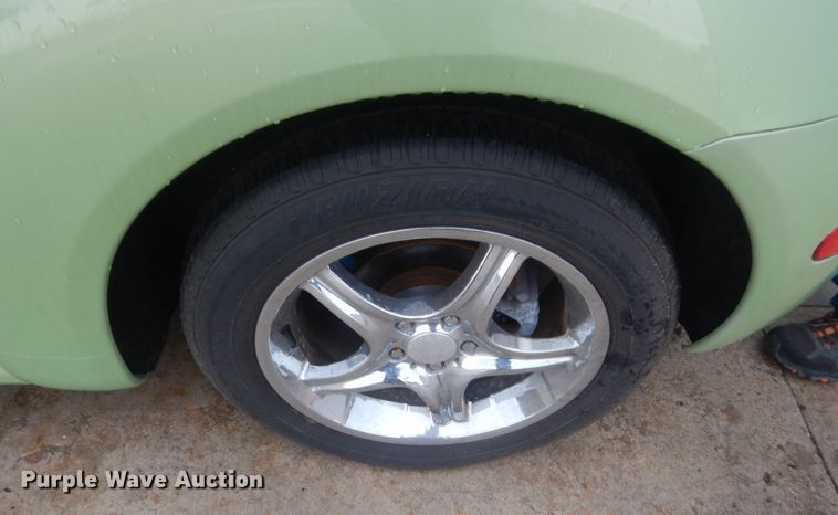 image for item HG9965 2005 Volkswagen Beetle