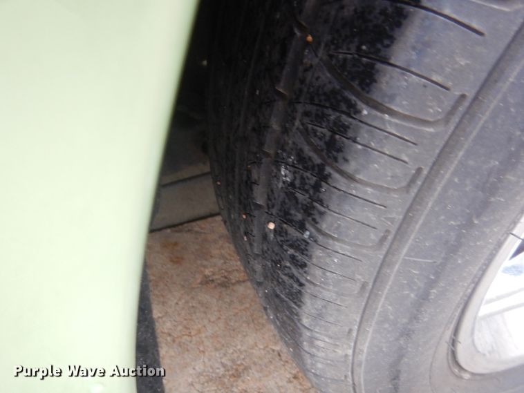 image for item HG9965 2005 Volkswagen Beetle