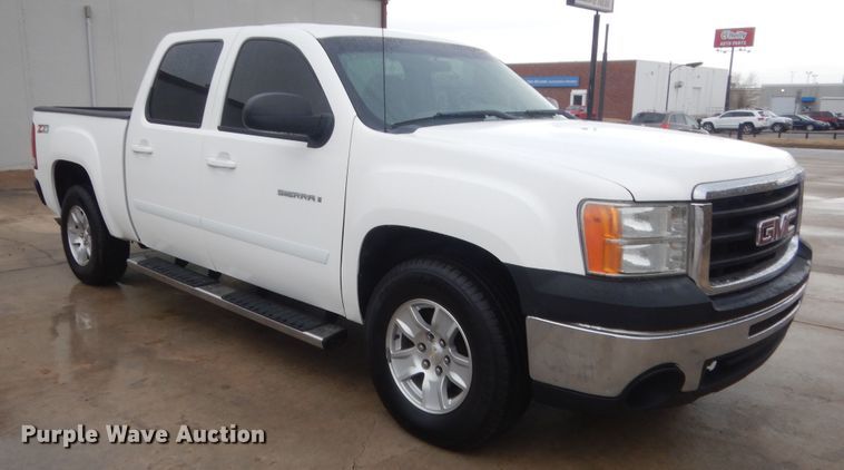 image for item HG9966 2009 GMC Sierra 1500  Crew Cab pickup truck