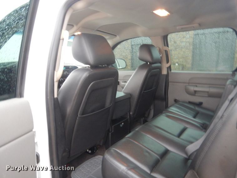 image for item HG9966 2009 GMC Sierra 1500  Crew Cab pickup truck